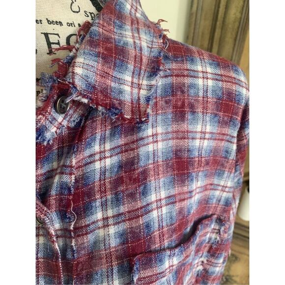 La Miel Button Down Frayed Flannel - Picture 5 of 13